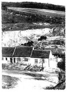 Obr. 1: Stav hliniště zhruba v roce 1956 (archiv ÚMČ [16])