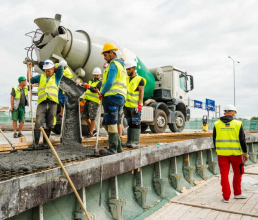 Při právě probíhající rekonstrukci Barrandovského mostu byl použit ultravysokopevnostní beton UHPC